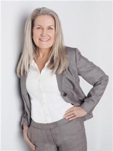 Agent photo – Dena Arnold