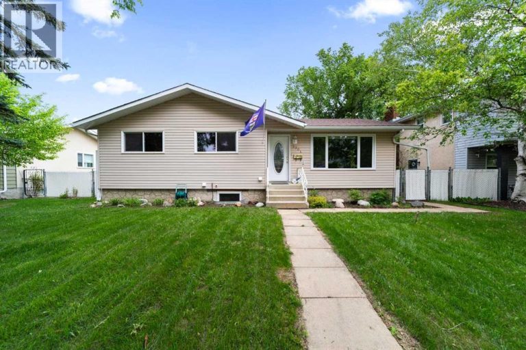 Listing photo – 6304 39 Avenue, Camrose