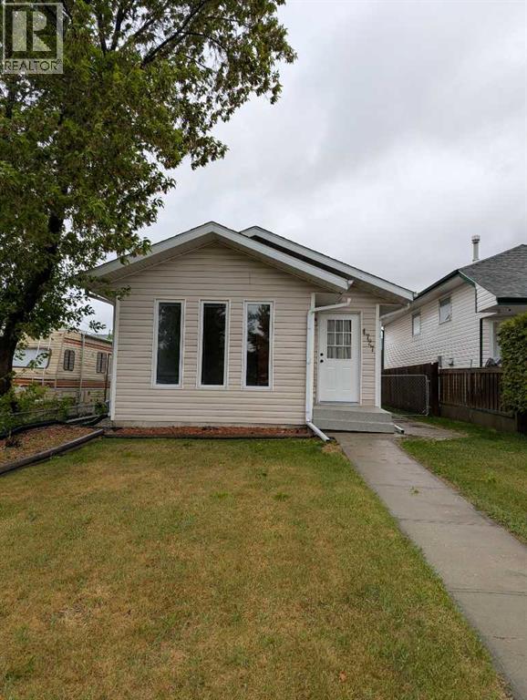 Listing photo – 4727 44 Street, Sylvan Lake