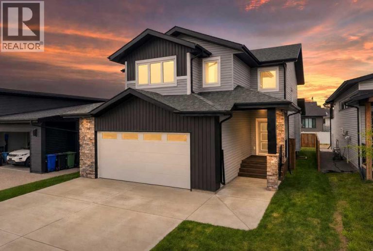 Listing photo – 38 Lindman Avenue, Red Deer