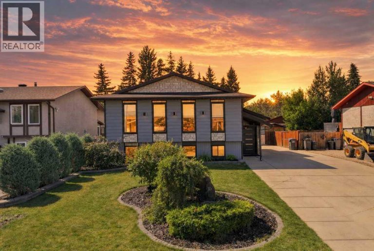 16 Willow Street, Sylvan Lake