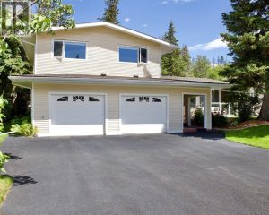 Listing photo – 93 Page Avenue, Red Deer