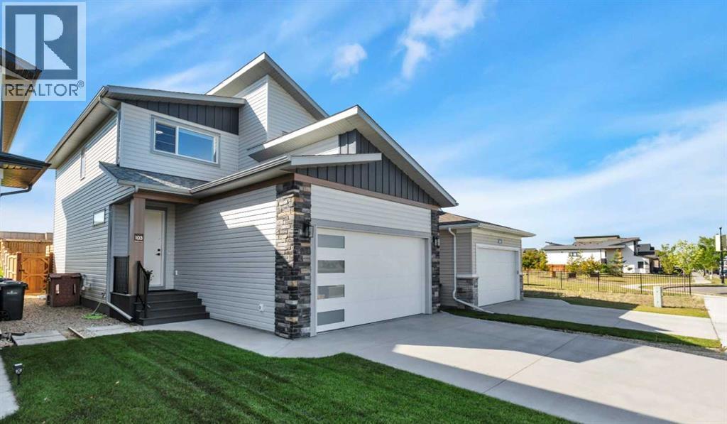 Listing photo – 103 Crestview Boulevard, Sylvan Lake