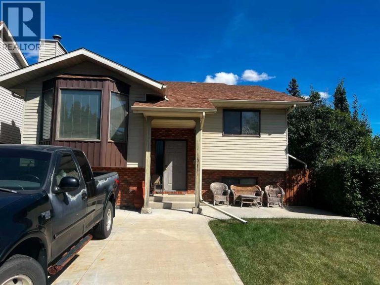 31 Goodall Ave, Red Deer, AB T4P 2R5