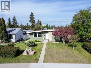 Listing photo – 3210 43 Avenue, Red Deer