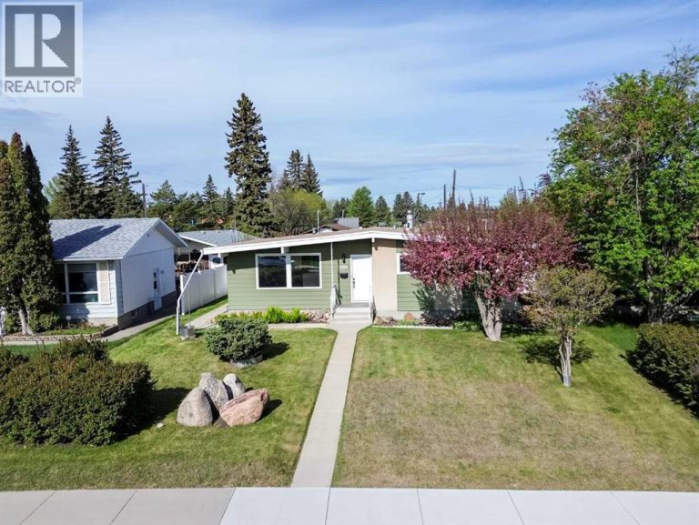 Listing photo – 3210 43 Avenue, Red Deer