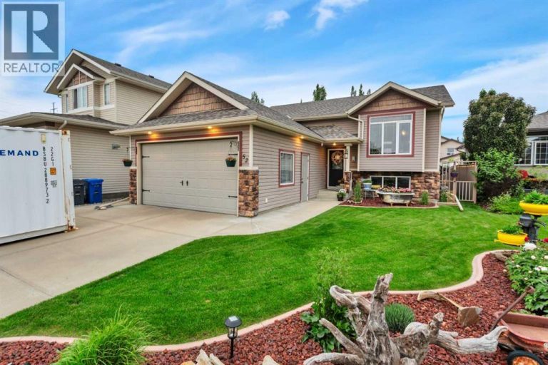Listing photo – 52 Irving Crescent, Red Deer