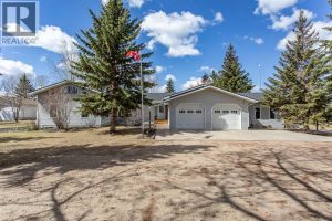 Listing photo – 606 Pigeon Close, Pelican Point