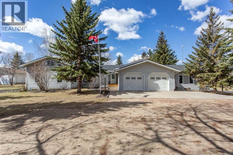 Listing photo – 606 Pigeon Close, Pelican Point