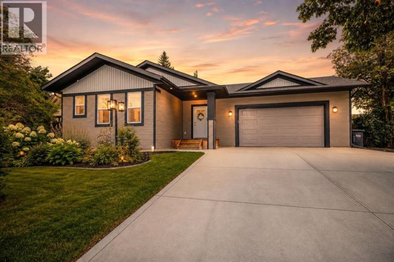Listing photo – 3541 44 Avenue, Red Deer