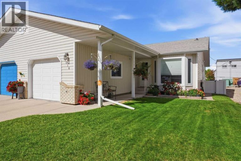 Listing photo – 5016 48 Street, Innisfail