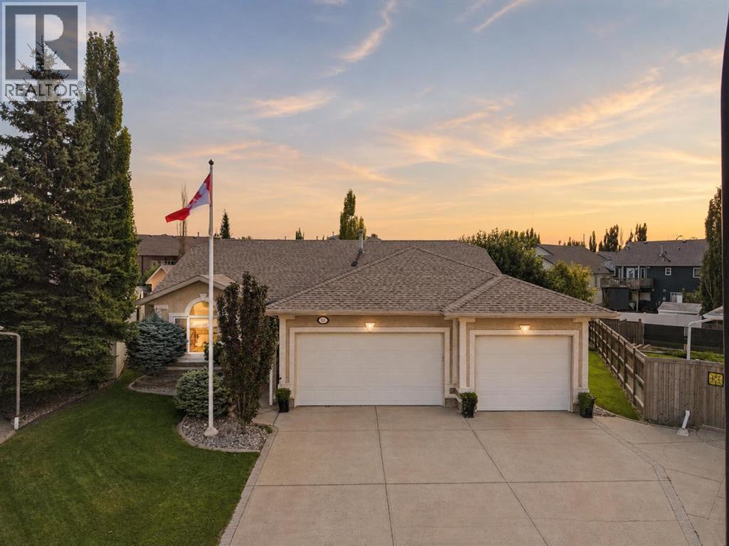 Listing photo – 112 Ammeter Close, Red Deer