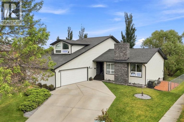 Listing photo – 6802 42A Avenue, Camrose
