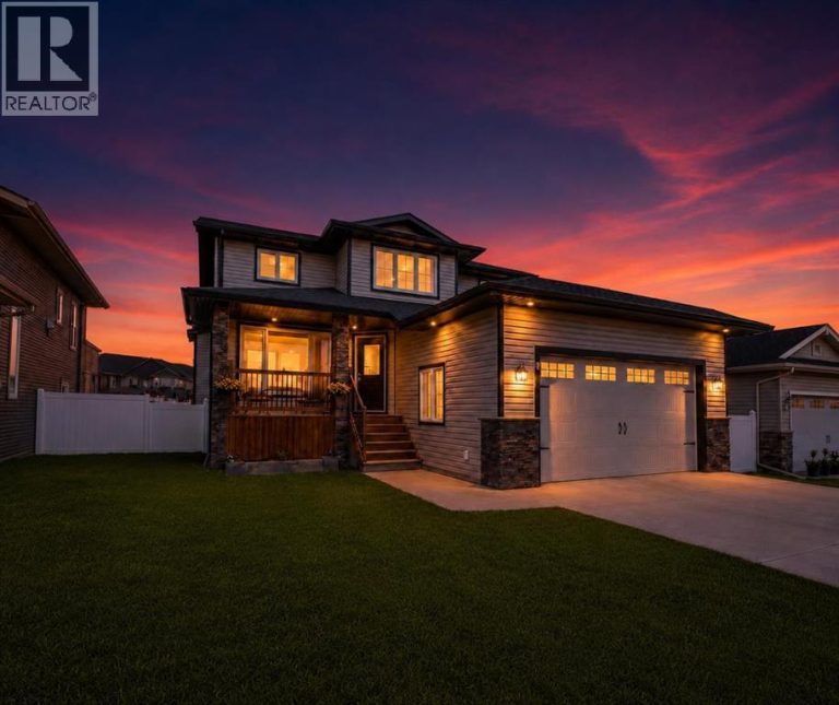Listing photo – 17 Coachill Street, Blackfalds