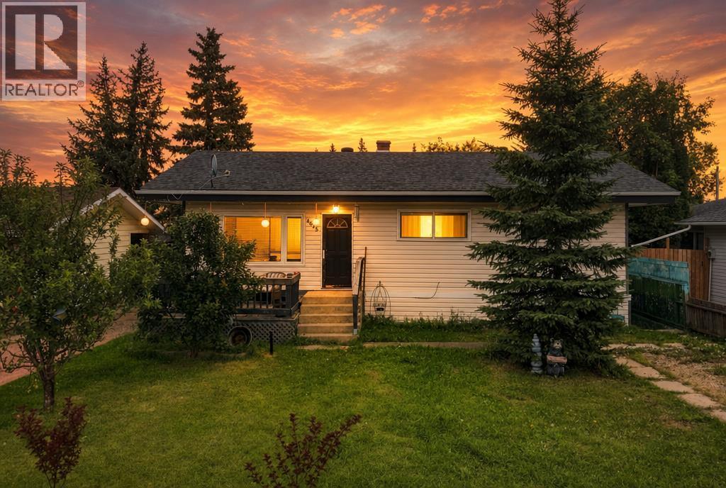 Listing photo – 4625 47 Street, Sylvan Lake
