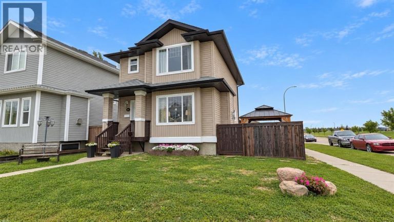 Listing photo – 4501 75 Street, Camrose