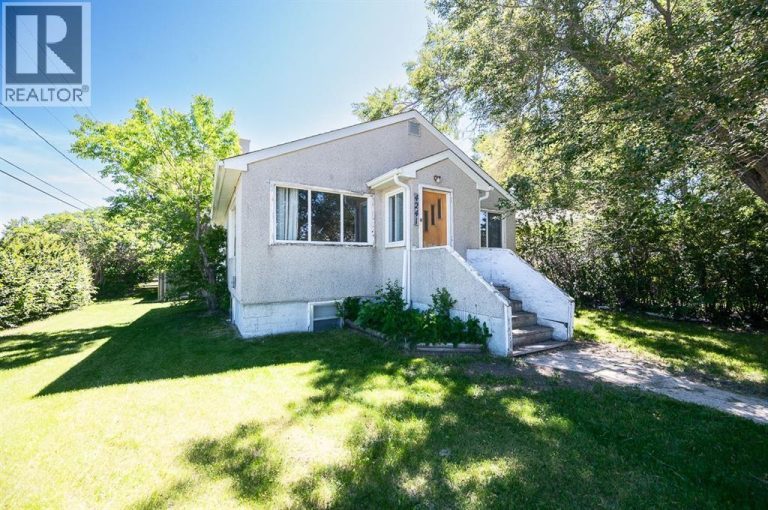 Listing photo – 4241 41 Avenue, Red Deer