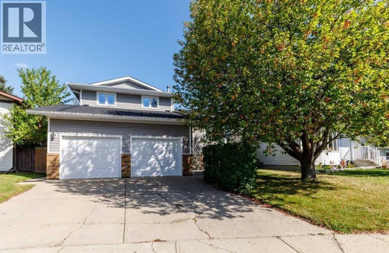 Listing photo – 49 Rutledge Crescent E, Red Deer