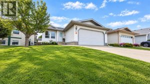 Listing photo – 55 Edgewood Drive, Camrose