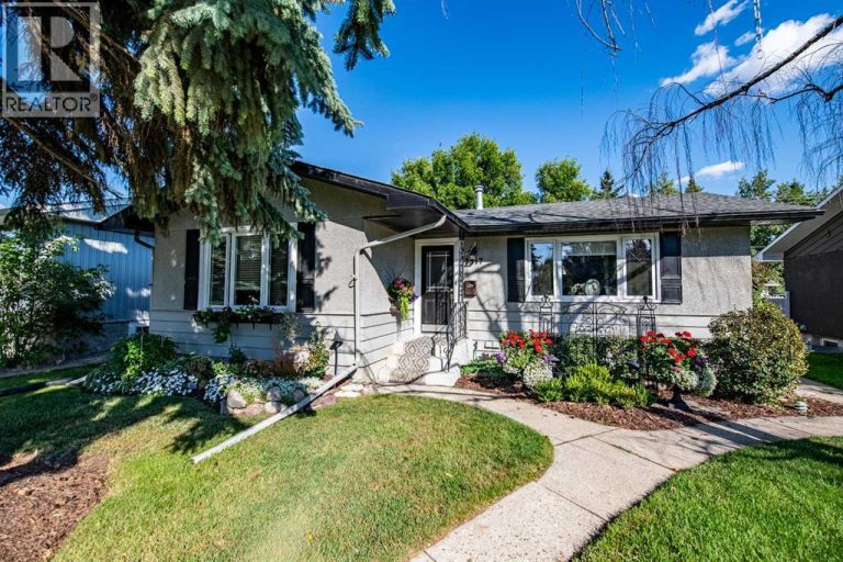 Listing photo – 3317 44A Avenue, Red Deer