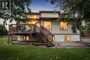 Listing photo – 1102 3 Street N, Three Hills