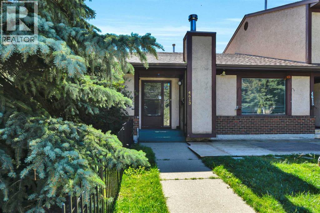 Listing photo – 4613 44 Street, Red Deer
