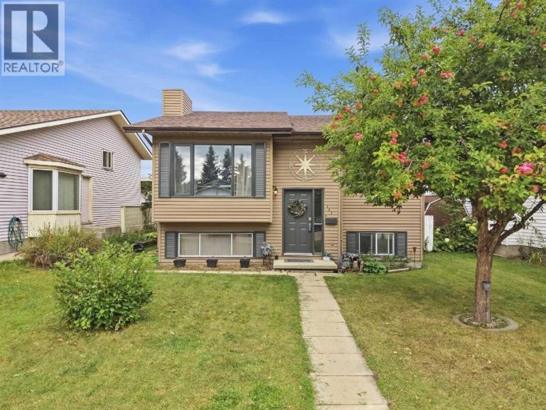 Listing photo – 121 Rutledge Crescent, Red Deer