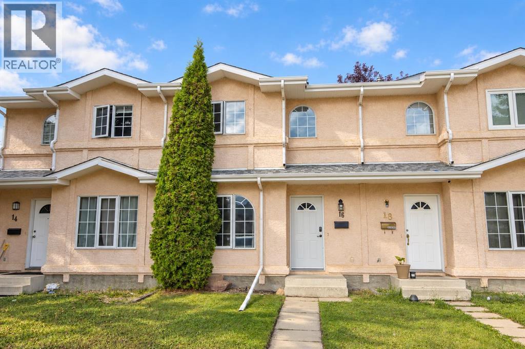 Listing photo – 16 Davis Close, Red Deer