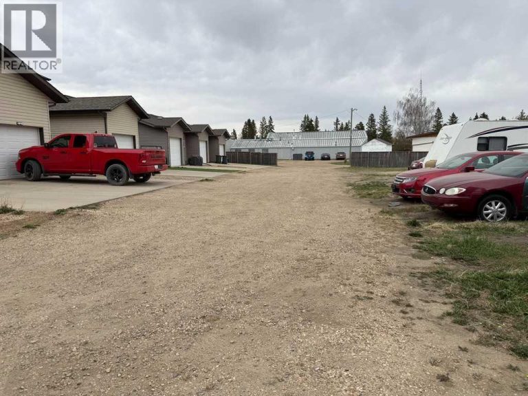 Listing photo – 5311 57 Avenue, Ponoka