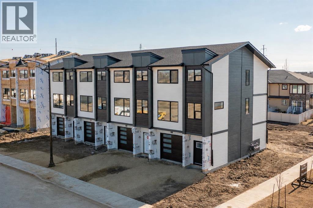 Listing photo – 61 Lavelle Close, Red Deer