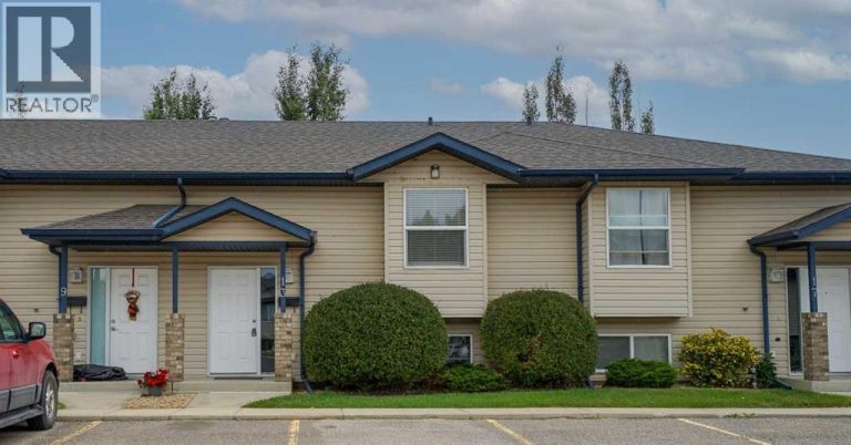 Listing photo – 13 Leung Place, Blackfalds
