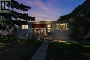 Listing photo – 3321 44A Avenue, Red Deer