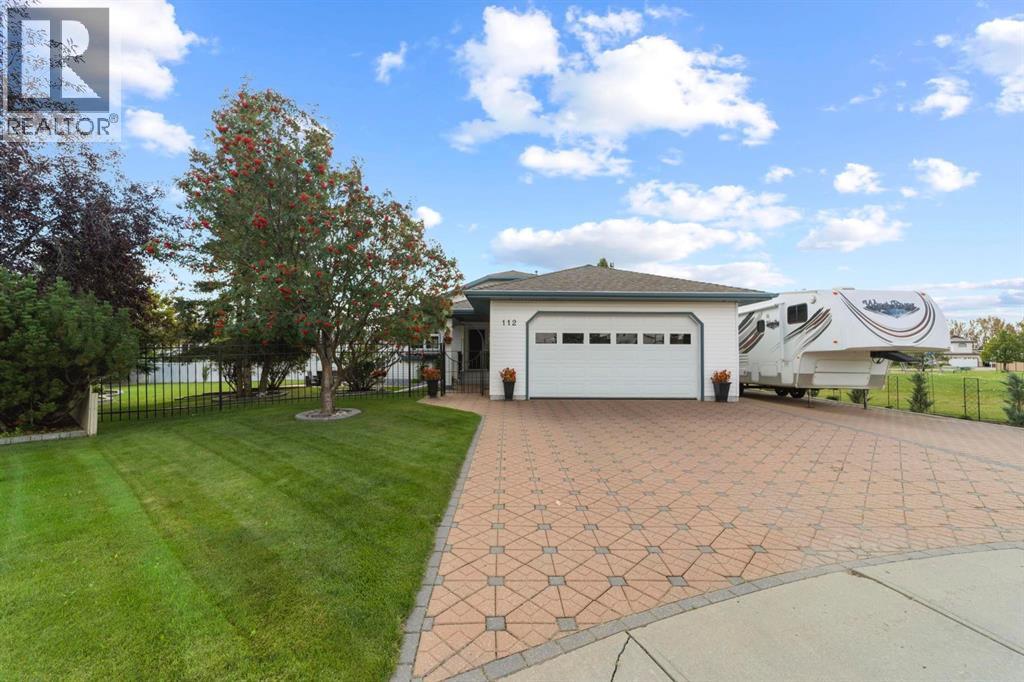 Listing photo – 112 Edgewood Close, Camrose