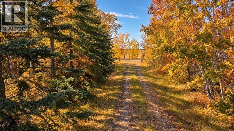 Listing photo – On RR 251, Rural Red Deer County