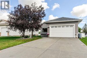 Listing photo – 5005 58 Street, Daysland