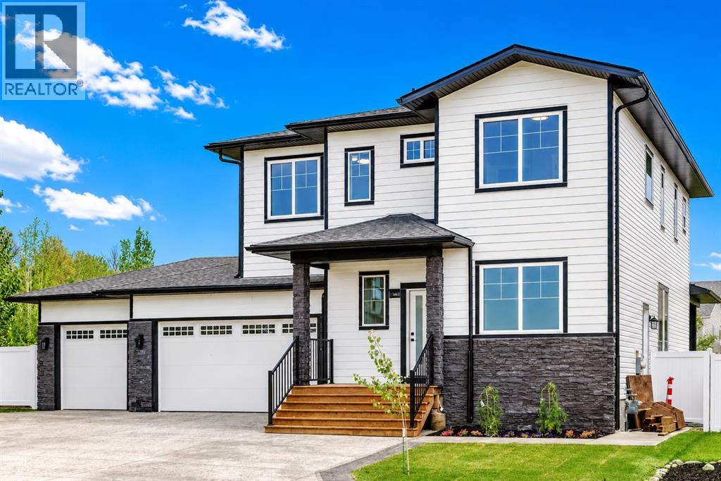 Listing photo – 14 Napoleon Meadows Way, Innisfail