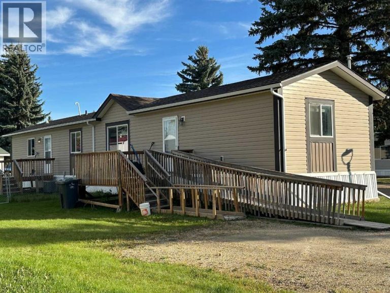 Listing photo – 53, 6205 54 Street, Ponoka