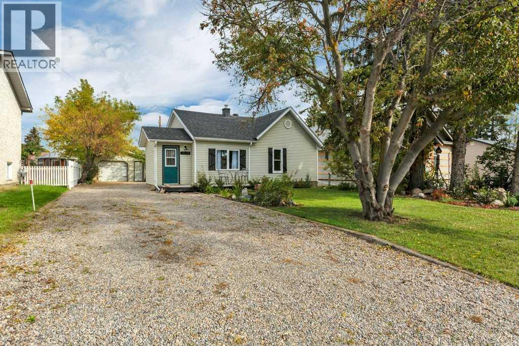 Listing photo – 4618 51 Avenue, Rimbey