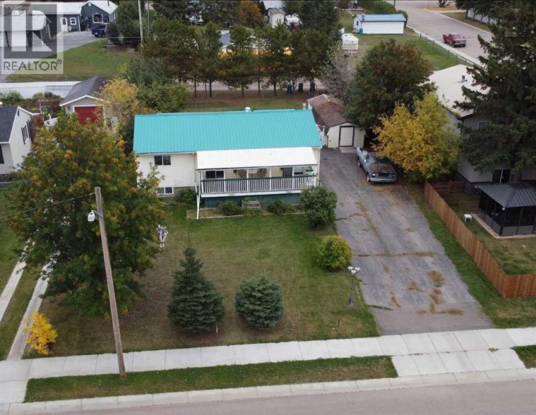Listing photo – 4108 49A Avenue, Innisfail