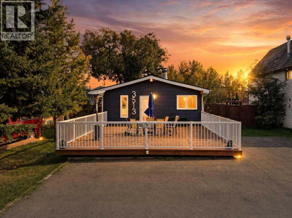 Listing photo – 3513 50 Avenue, Sylvan Lake