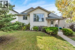 Listing photo – 108 Old Boomer Road, Sylvan Lake