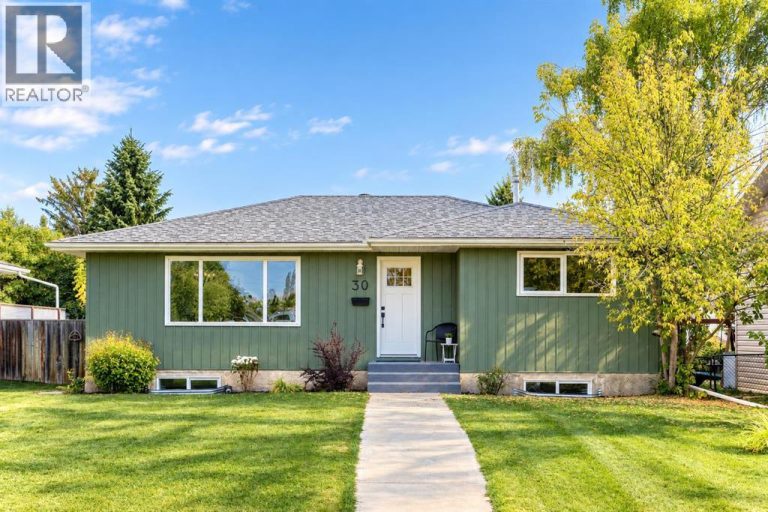 Listing photo – 30 Welliver Street, Red Deer