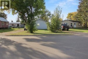 Listing photo – 4809 49 Street, Sedgewick