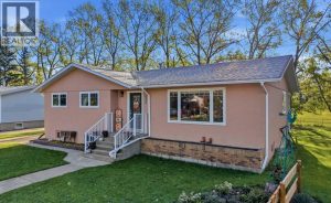 Listing photo – 2211 Westview Crescent, Bowden
