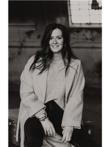 Agent photo – Morgan Hiller