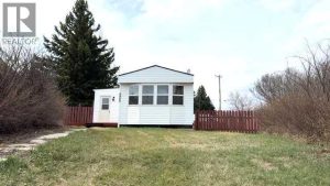 Listing photo – 4908 46 Street, Hardisty