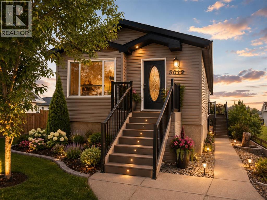 Listing photo – 5019 49 Street, Hardisty