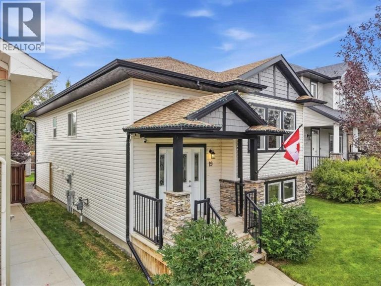 Listing photo – 19 Regatta Way, Sylvan Lake