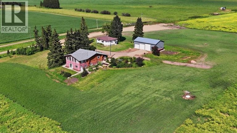 Listing photo – 22027 Township Road 423, Rural Ponoka County