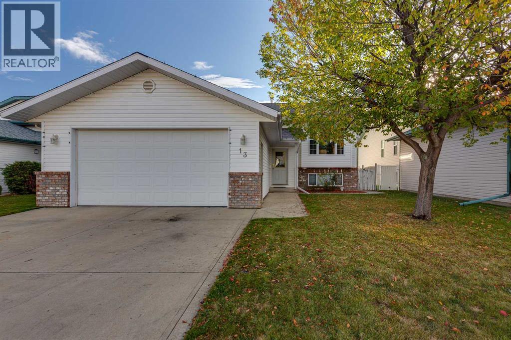 Listing photo – 13 Dumas Crescent, Red Deer